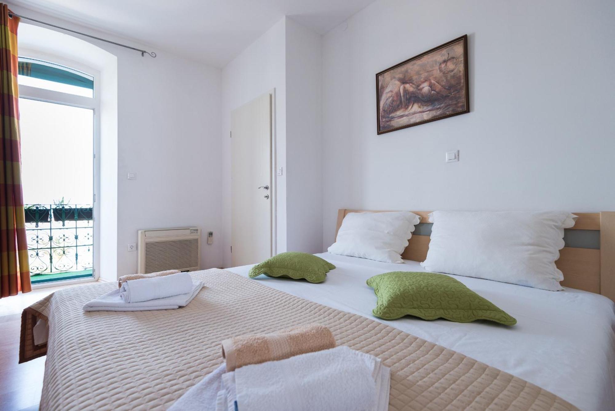 Apartments La Vitta - Ante I Matija Макарска Номер фото